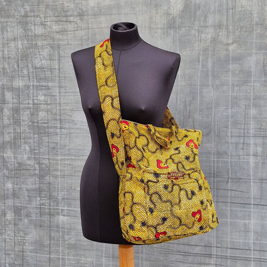 Sac en bandoulière en coton pur avec tissu Wax. Une pièce unique de créateur.
