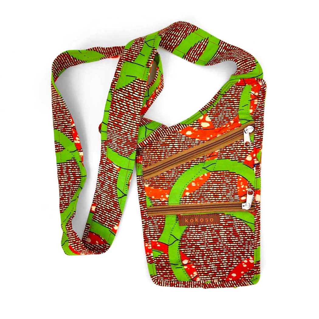 Sac en bandoulière en coton pur avec tissu Wax. Une pièce unique de créateur.