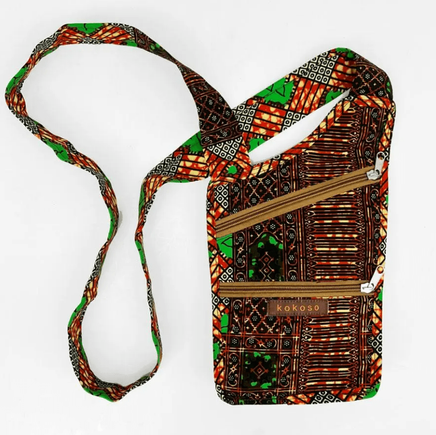 Sac en bandoulière en coton pur avec tissu Wax. Une pièce unique de créateur.
