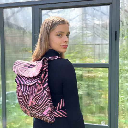 Sac pièce uniques faits main en tissu WAX vegan, inspiré par le style africain