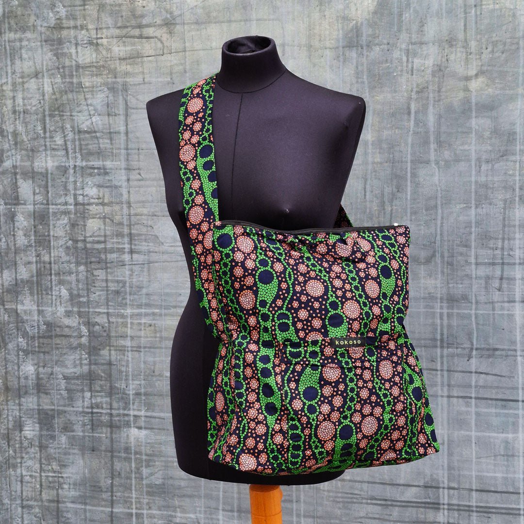 Sac en bandoulière en coton pur avec tissu Wax. Une pièce unique de créateur.