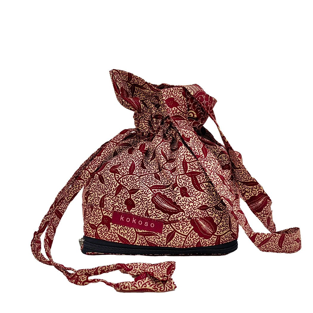 Sac artisanal en tissu africain, fabriqué vegan. Slow fashion de créateur.