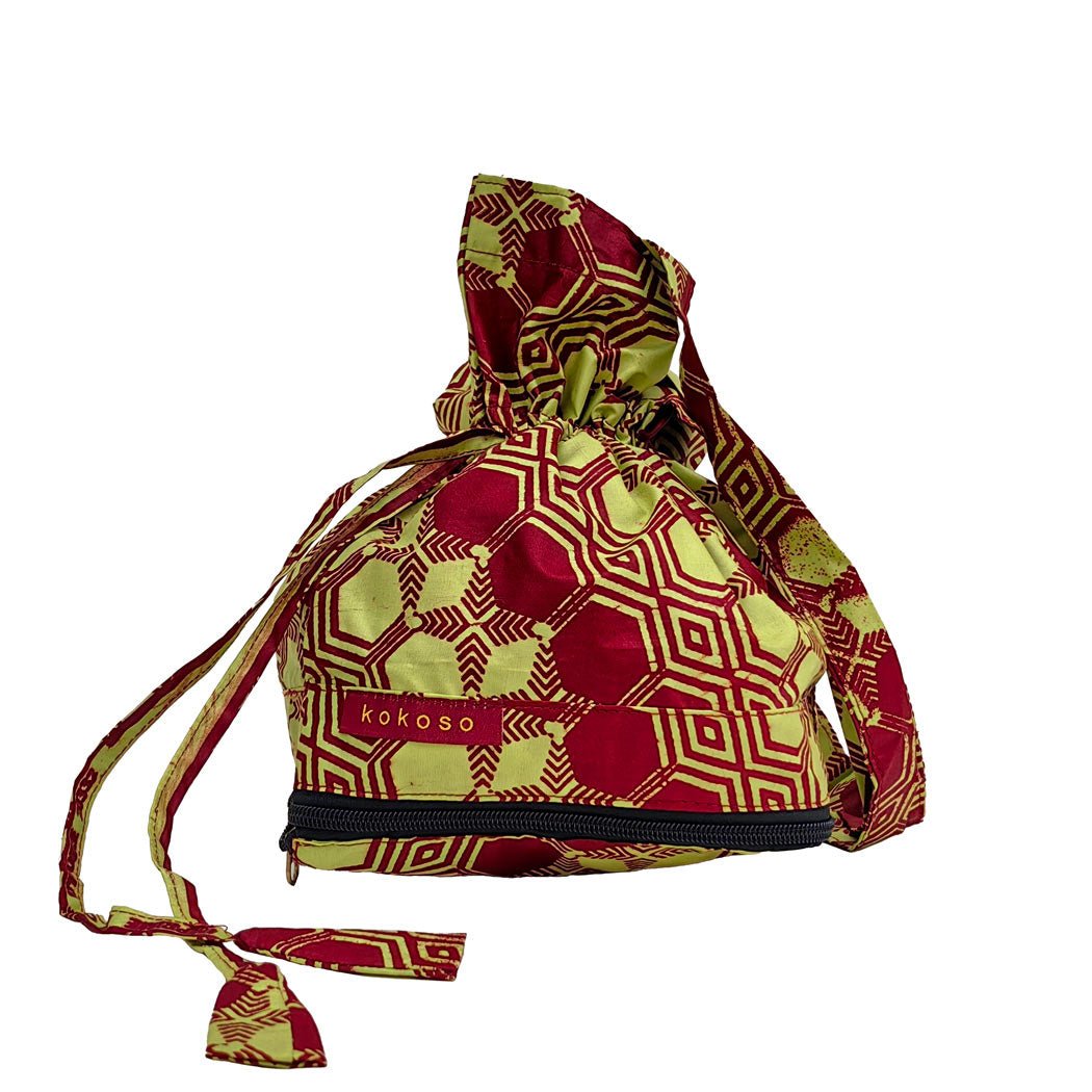 Sac artisanal en tissu africain, fabriqué vegan. Slow fashion de créateur.