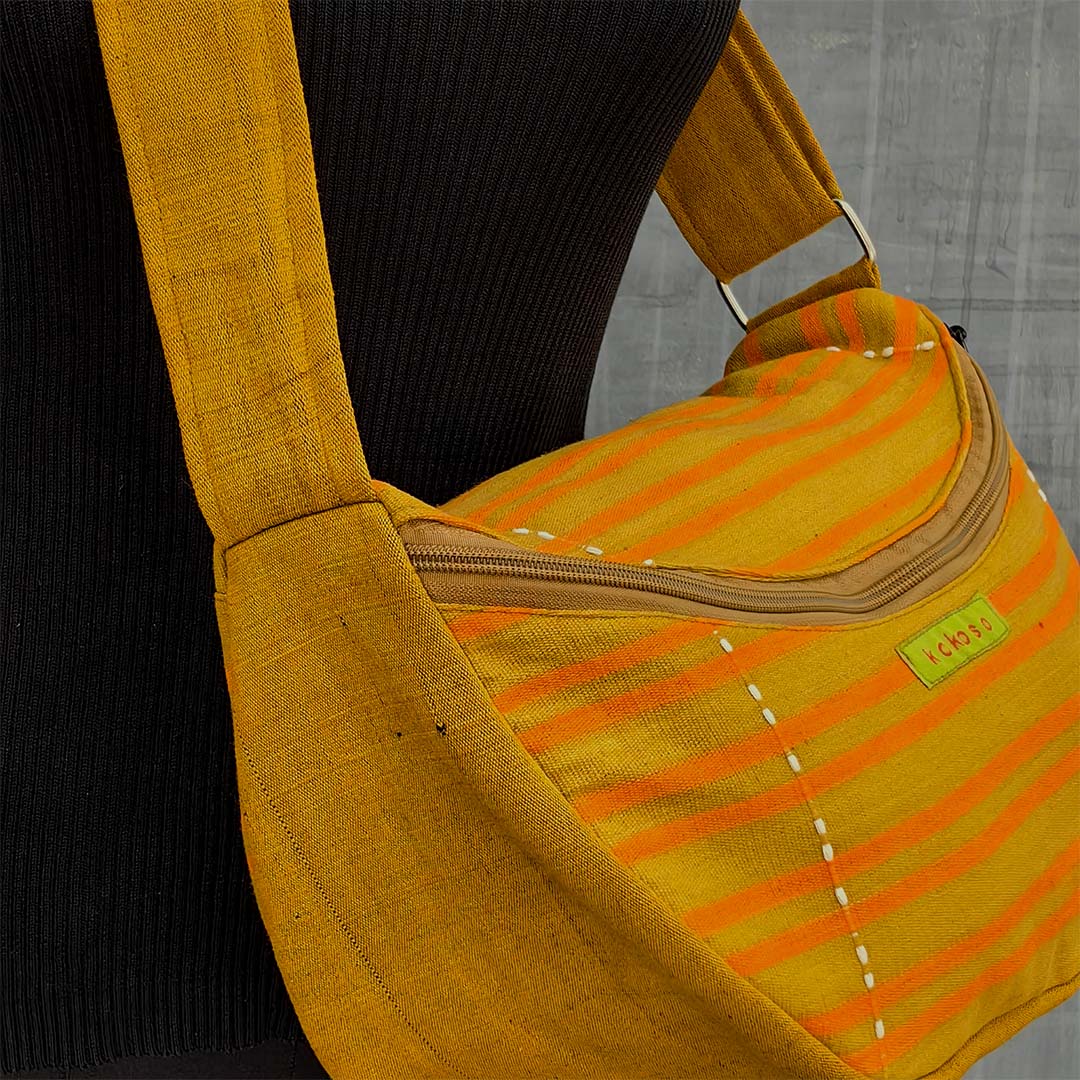 cadeau artisanal, Sac tissé jaune à bandoulière produit sous des conditions équitables