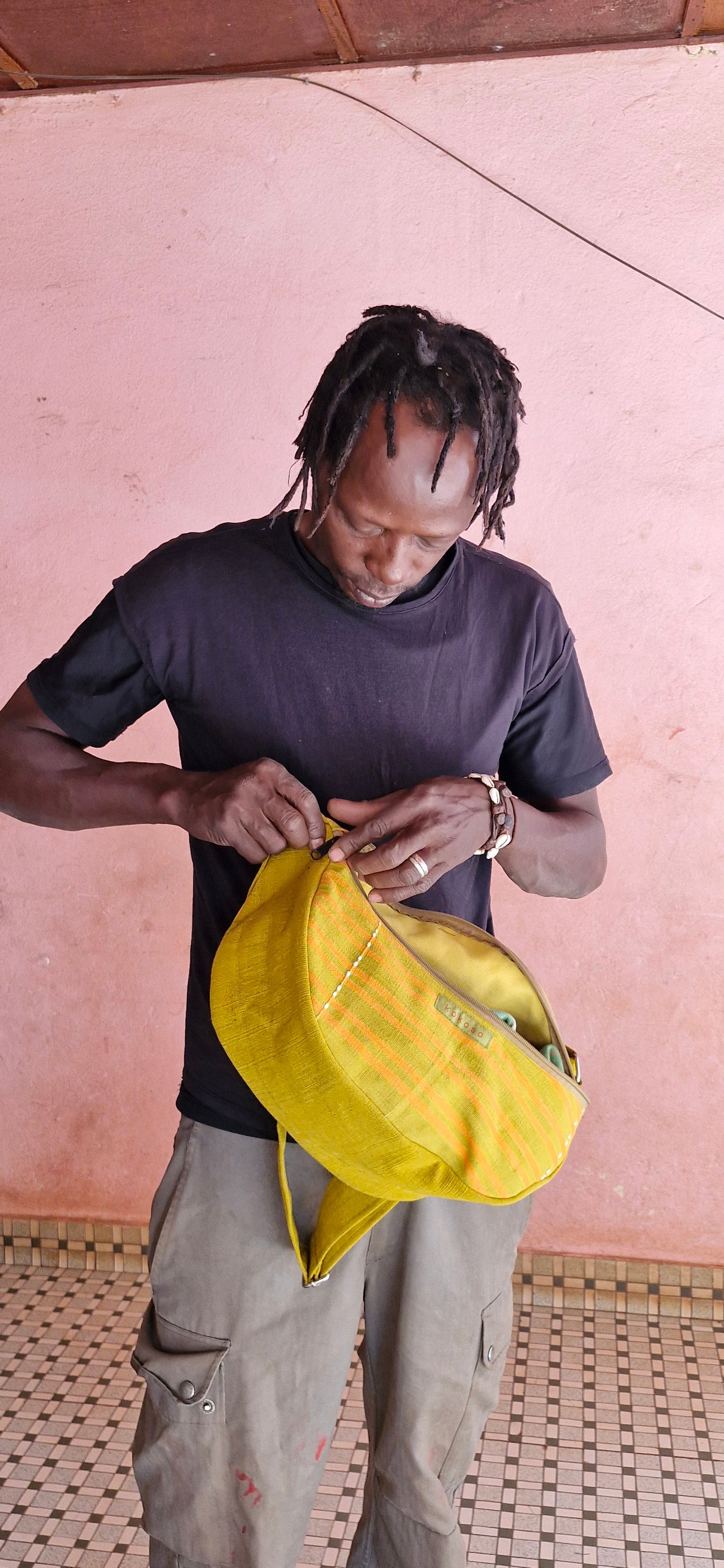 cadeau rare, Sac africain tissé coloré issu du commerce équitable