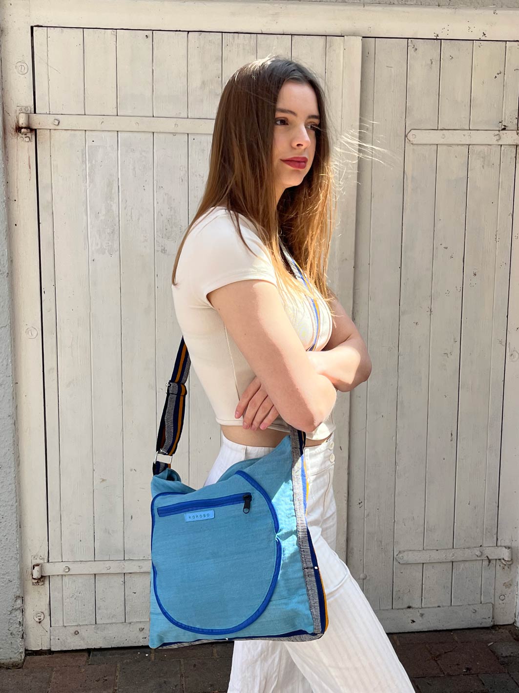 sac artisanal format carré bleu