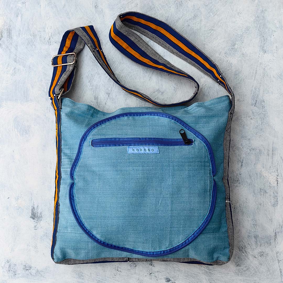 cadeau atypique, Sac tissé à bandoulière coloré issu du commerce équitable, bleu