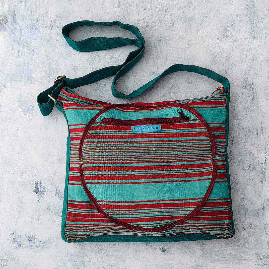 cadeau atypique, Sac tissé à bandoulière coloré issu du commerce équitable, rayé