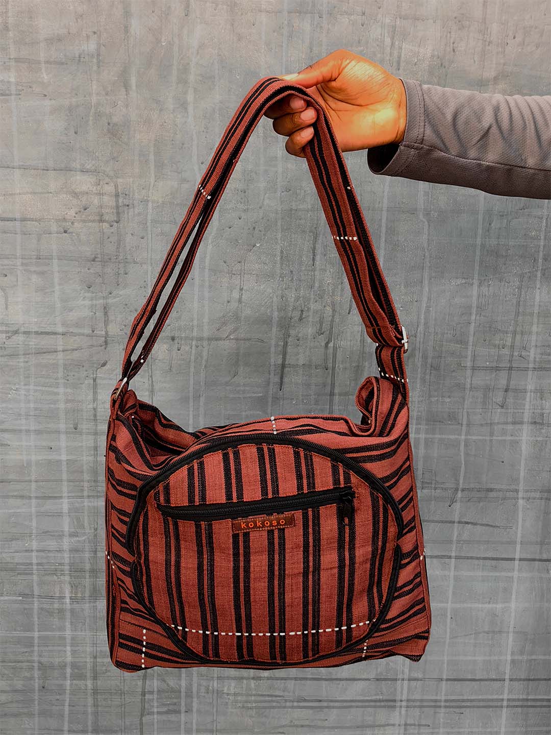cadeau atypique, Sac tissé à bandoulière coloré issu du commerce équitable
