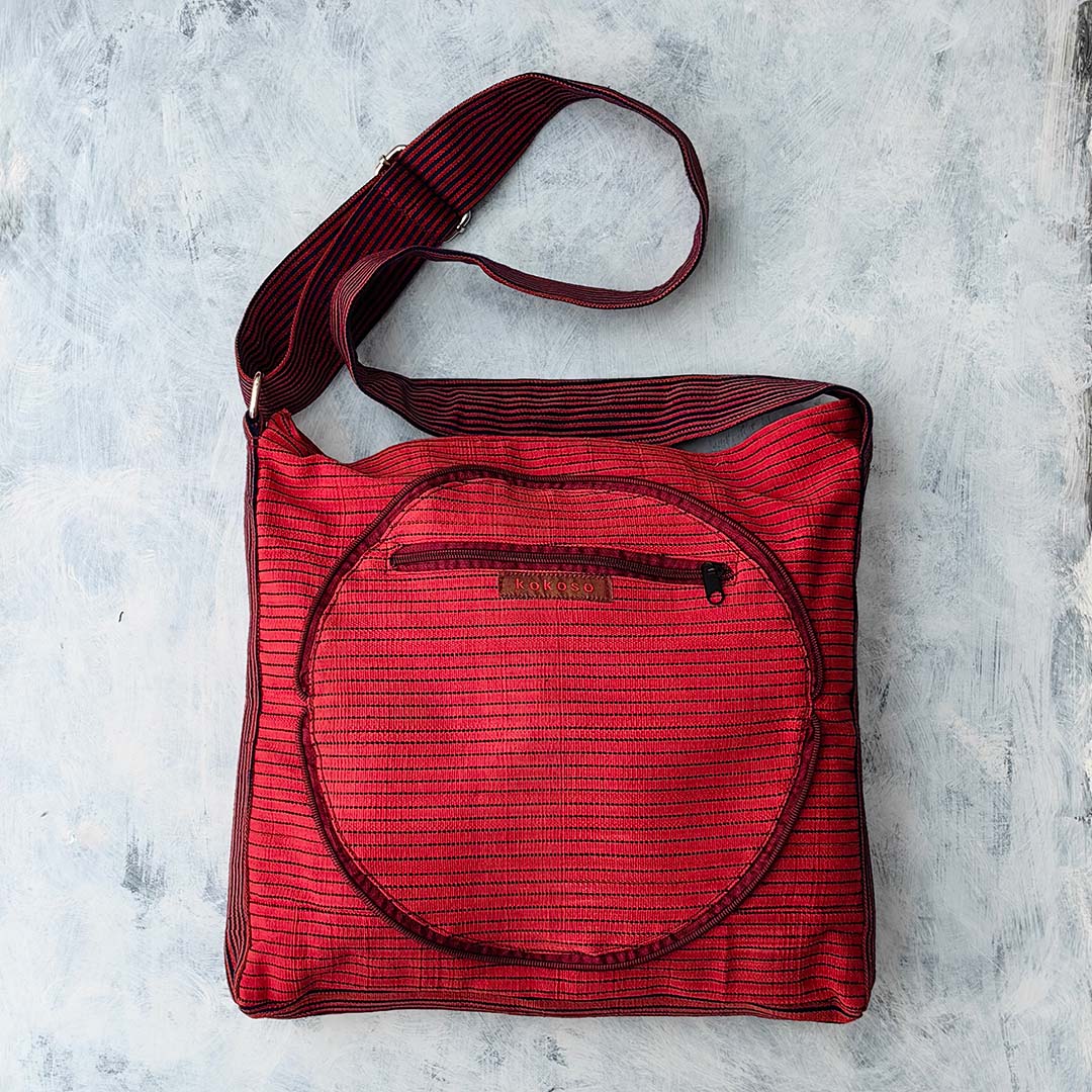 cadeau atypique, Sac tissé à bandoulière coloré issu du commerce équitable, rouge
