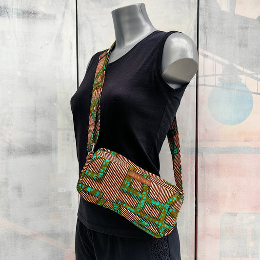 Sac en tissu Wax, fabriqué à la main pour le quotidien. Mode durable du Burkina Faso.