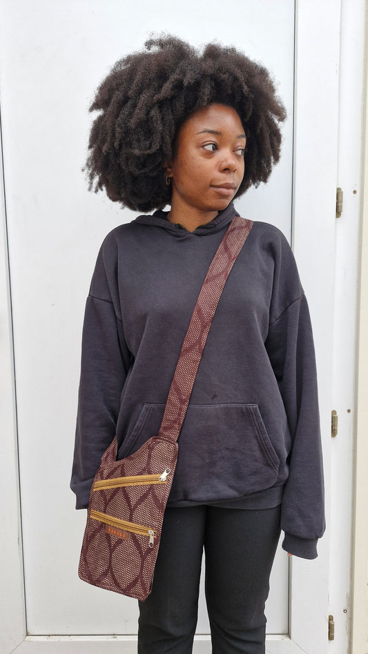 Sac en bandoulière en coton pur avec tissu Wax. Une pièce unique de créateur.