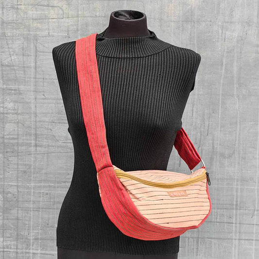 sac lune en Faso Dan Fani rose et rouge