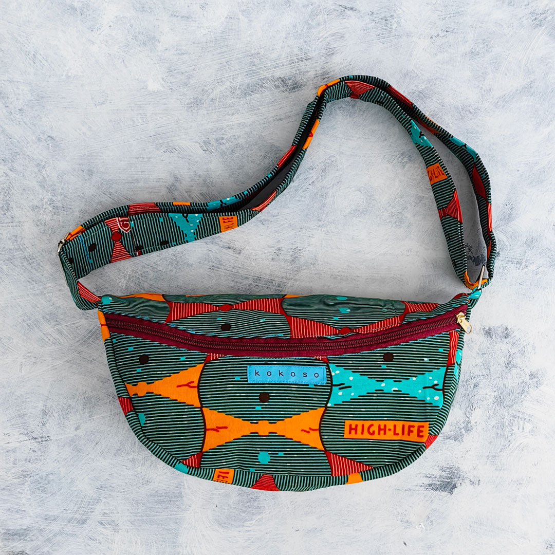 sacoche en wax avec motifs turquoises