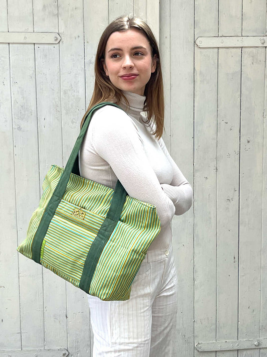 Sac à main vert issu du commerce équitable
