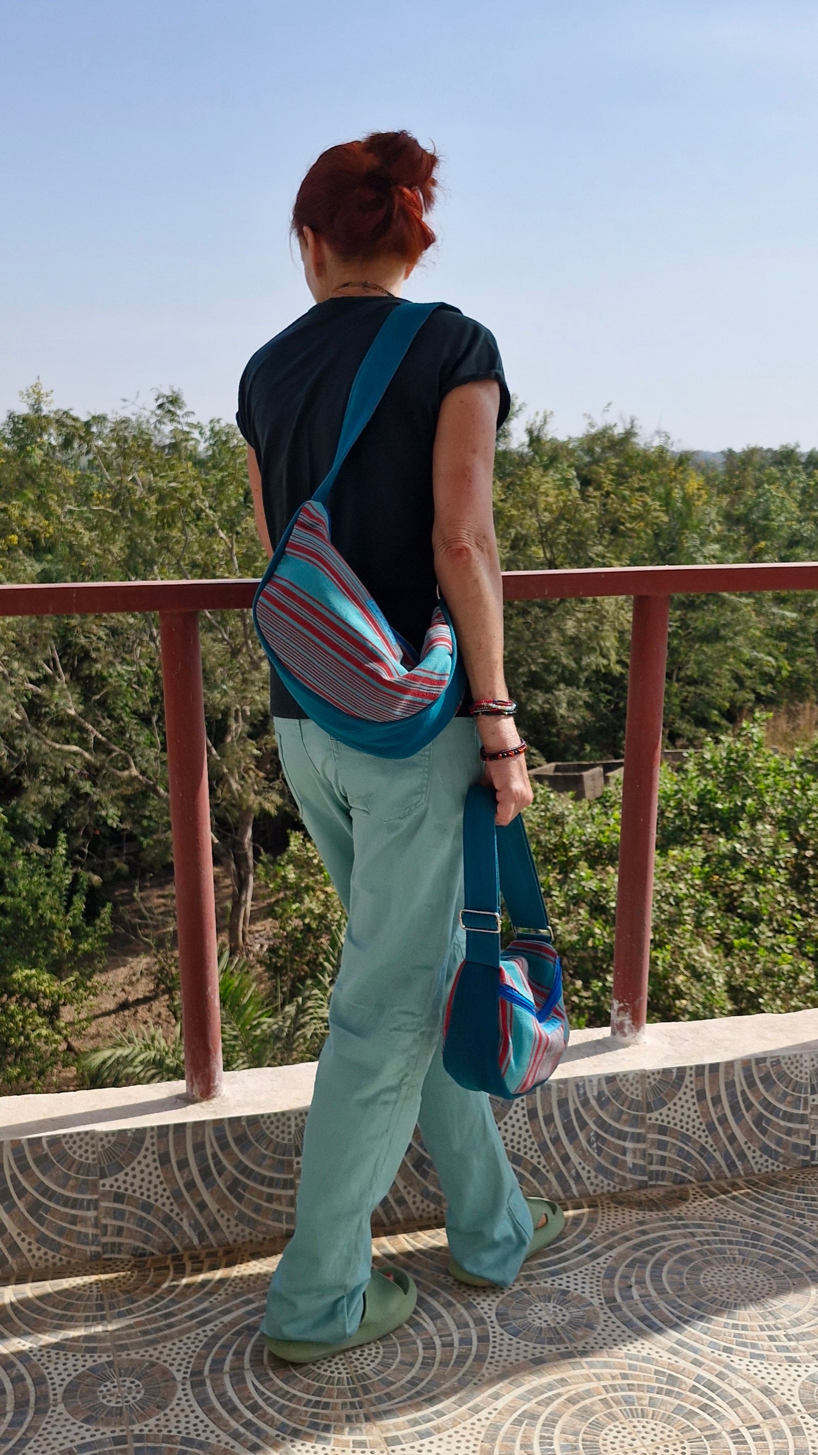 cadeau original, Sac africain en bandoulière coloré issu du commerce équitable