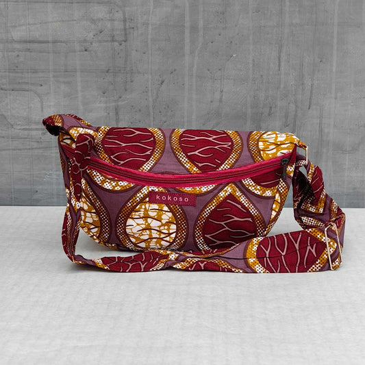 sacoche en wax avec motifs bordeaux